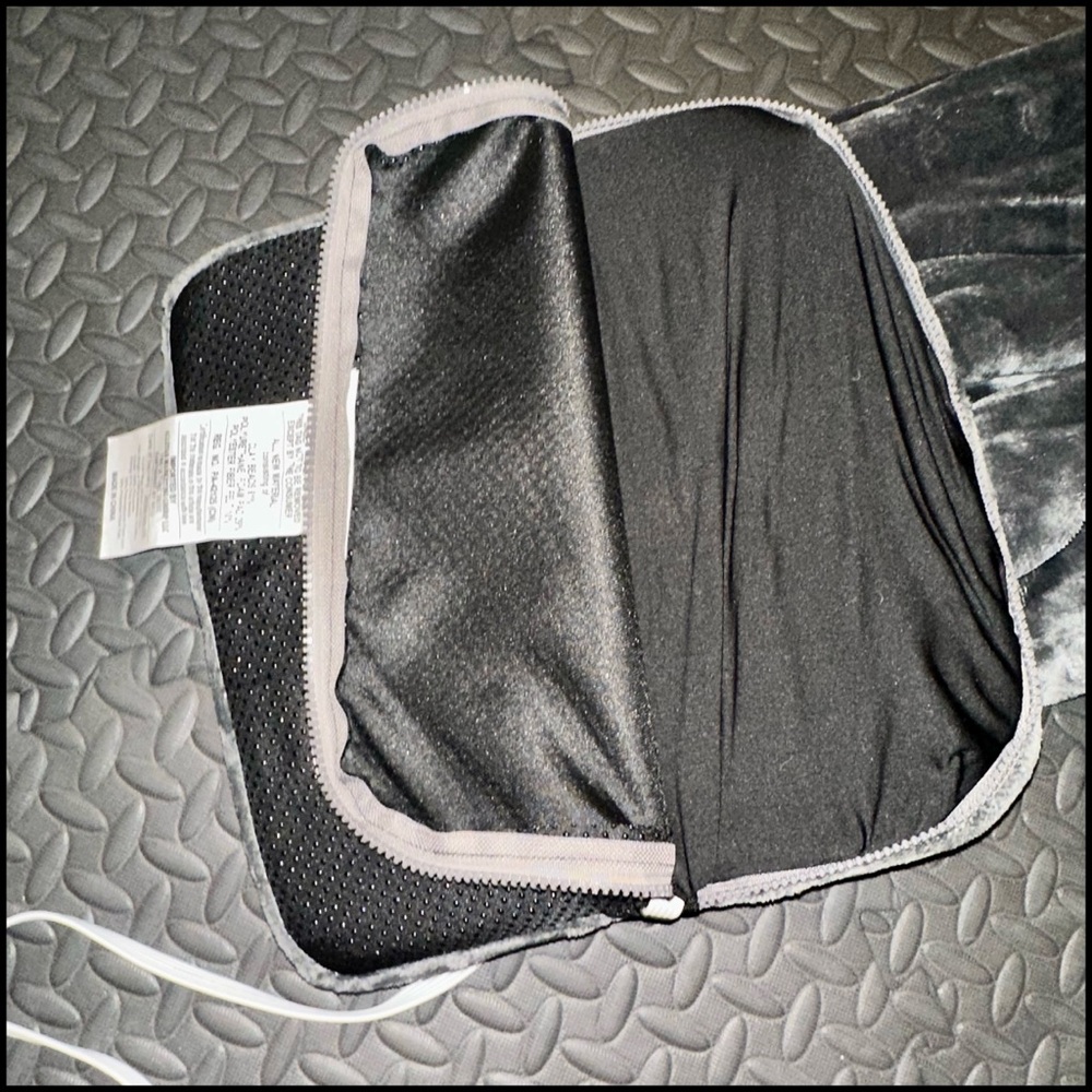 🔥♨️Sharper Image Gray Massaging Heating Wrap with Sherpa Lining - Picture 14 of 16
